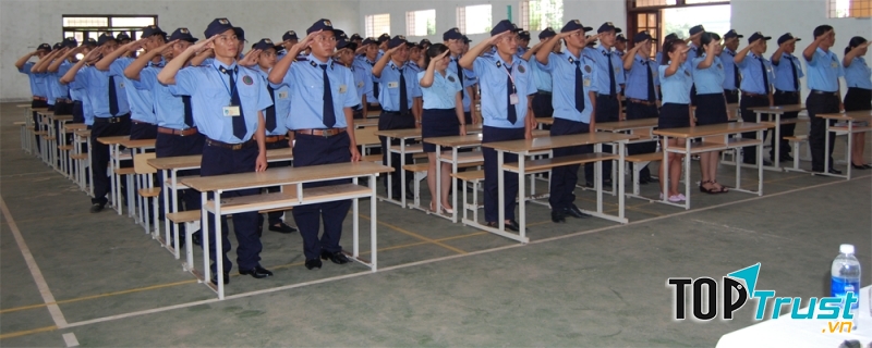 Khóa học nghiệp vụ của nhân viên công ty bảo vệ Phương Đông
