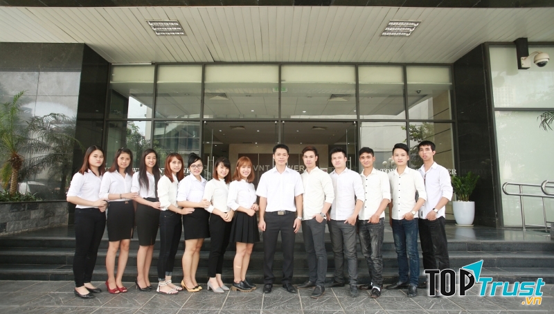 Đội ngũ nhân viên thiết kế của Công ty TNHH Công nghệ Bảo Phát