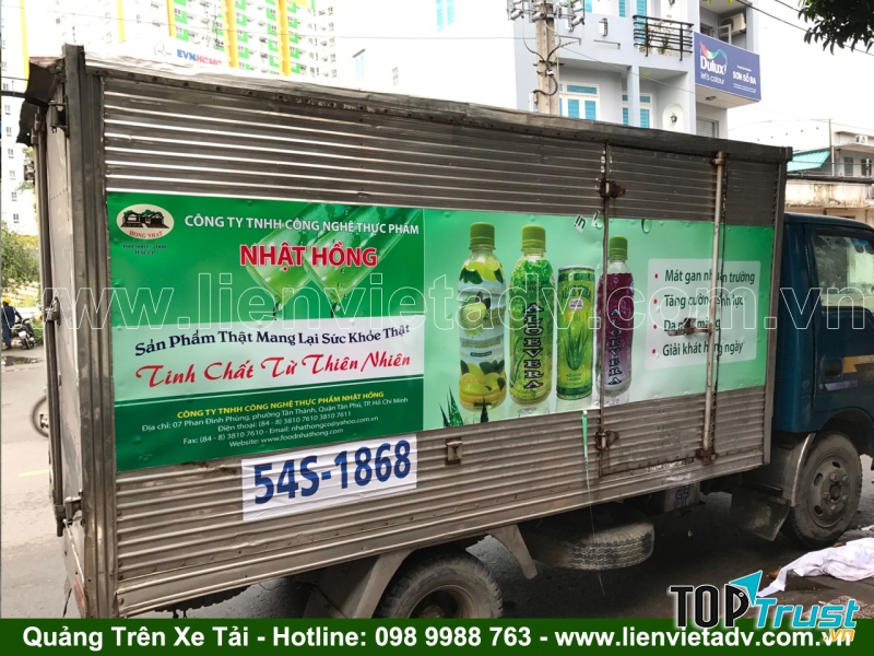 Quảng cáo trên xe tải của Công Ty TNHH Công Nghệ Thực Phẩm Nhật Hồng