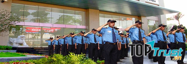 Bảo vệ của An Phú Bình.