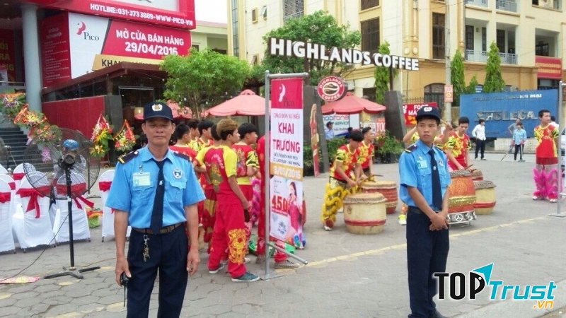 Là công ty có nhiều năm kinh nghiệm, Hùng Dũng tự tin sẽ mang lại an toàn cho khách hàng nhất có thể.