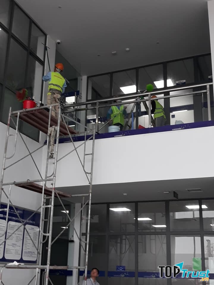 Công Ty TNHH Dịch Vụ Công Nghiệp Huy Hoàng