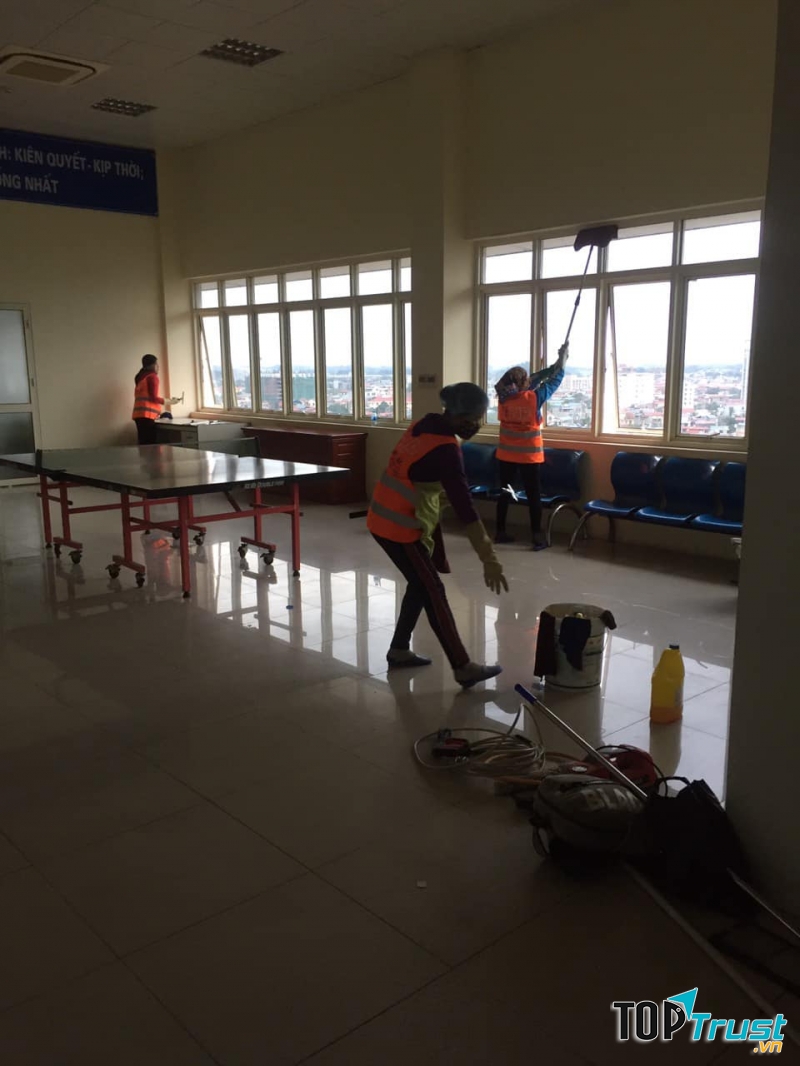 Công ty TNHH dịch vụ vệ sinh công nghiệp Hà Vũ