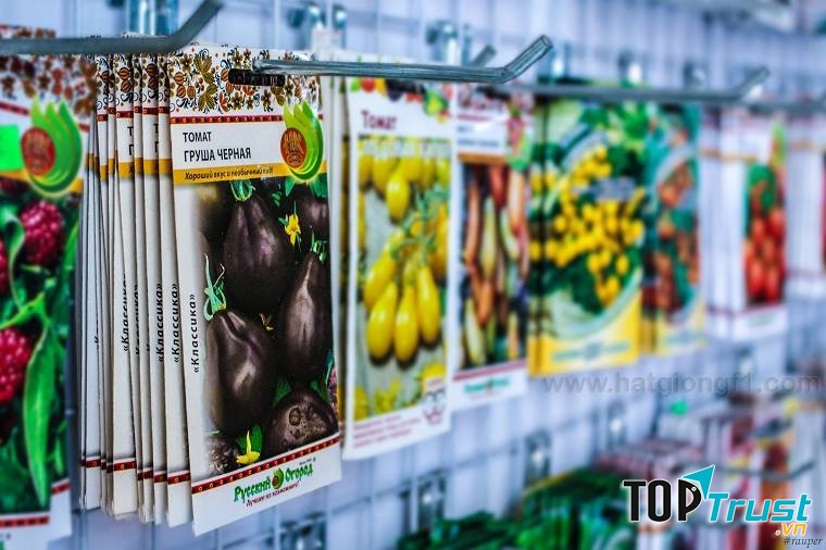 Gói hạt giống tại cửa hàng