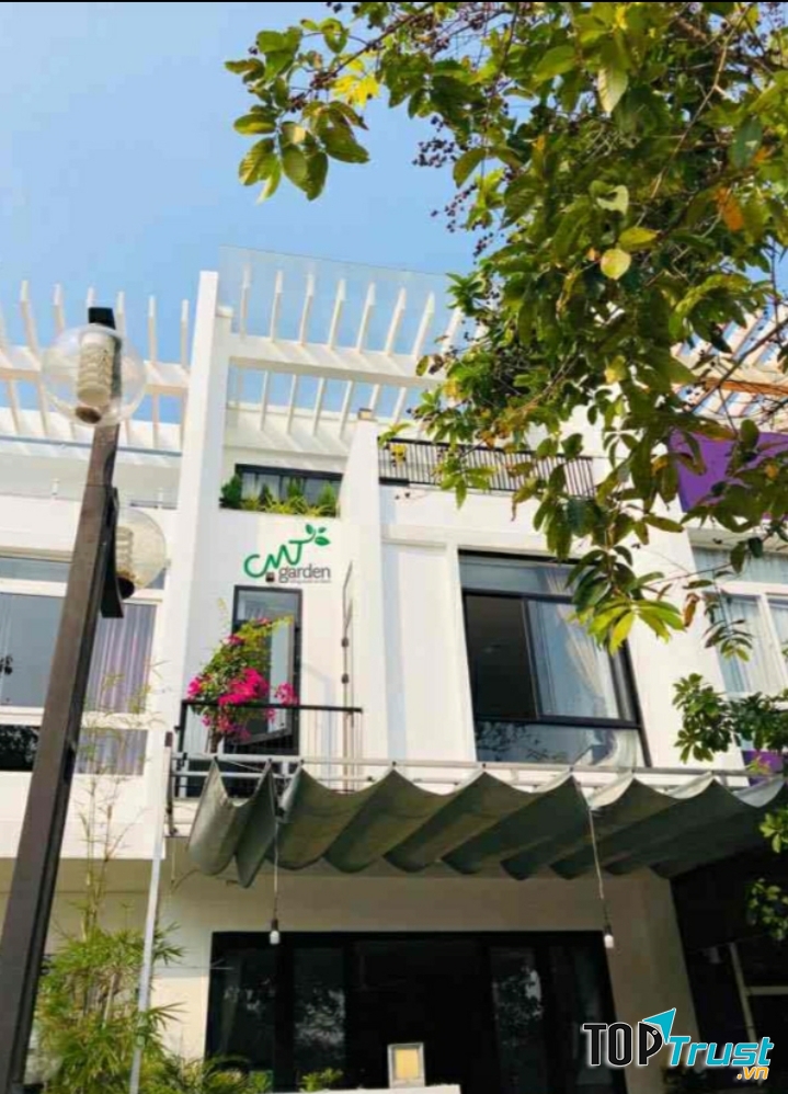 Công ty TNHH MTV cây xanh trang trí CMT Garden
