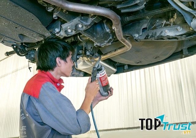 Trung tâm chăm sóc ôtô Hoàng Lê