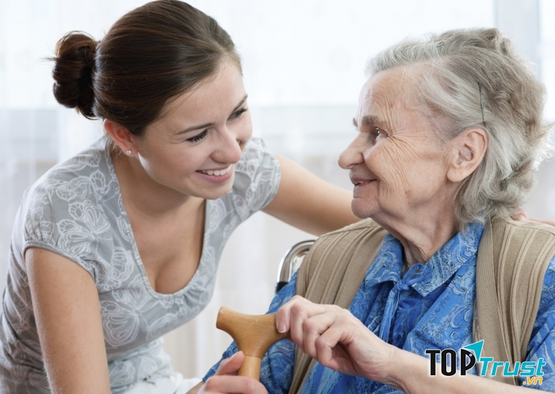 Dịch vụ chăm sóc người già.