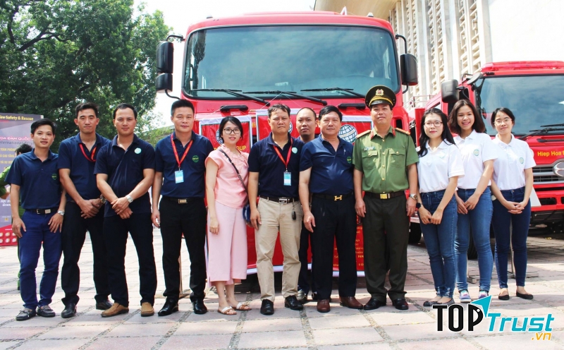 Công Ty TNHH Thương Mại & Thiết Bị Môi Trường Hiệp Hòa