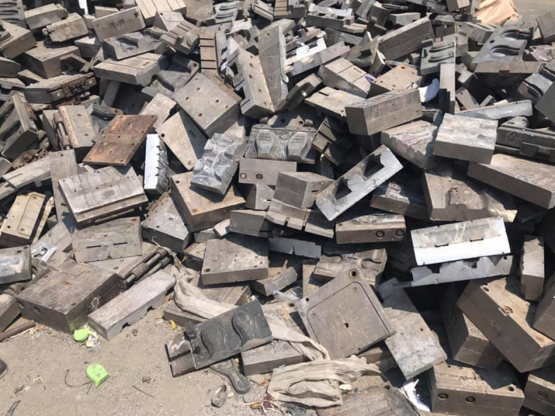 Công Ty TNHH Thương Mại Phế Liệu Quang Đạt