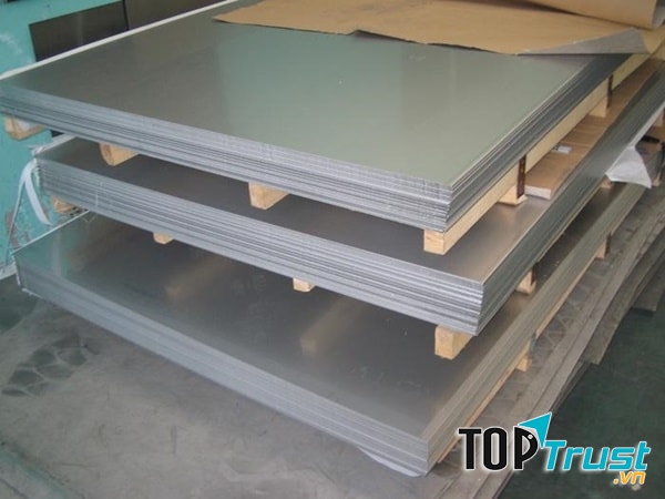 Công Ty TNHH Thương Mại Song Thìn