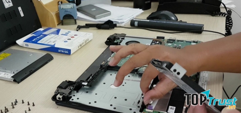Bảng giá dịch vụ của Hoàng Gia PC cho các dịch vụ sửa chữa máy tính tại nhà tốt nhất Hà Nội