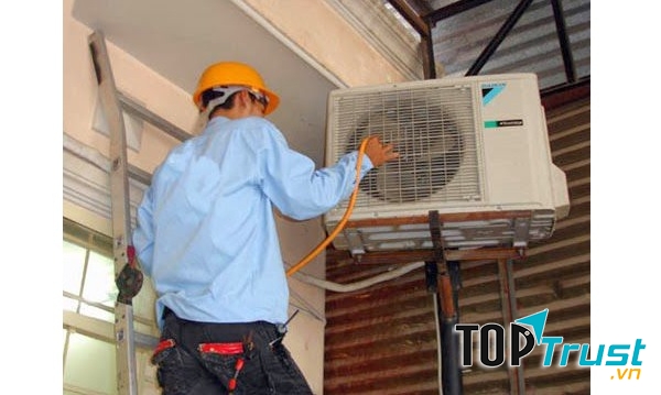 Công Ty TNHH TM & PT Dịch Vụ Tùng Lan