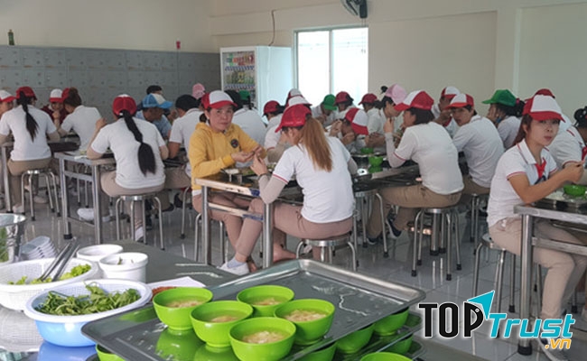 Công ty TNHH TM DV suất ăn công nghiệp Ngọc Linh Phát