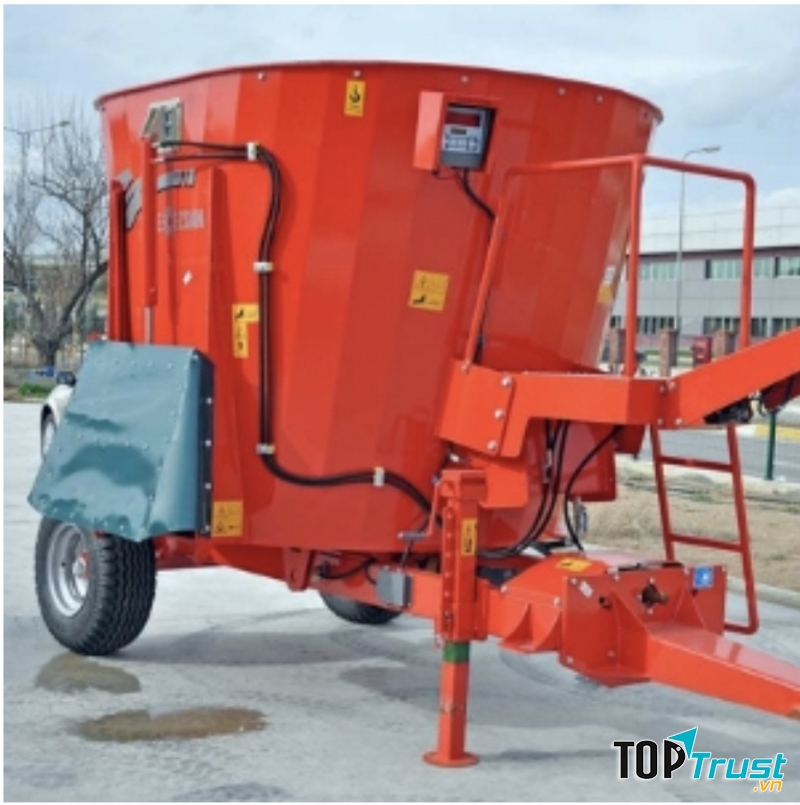 Nguyễn Kim ﻿Corporation - Máy trộn, rải thức ăn TMR