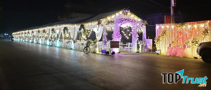 Không gian thoáng, lịch sự, sang trọng