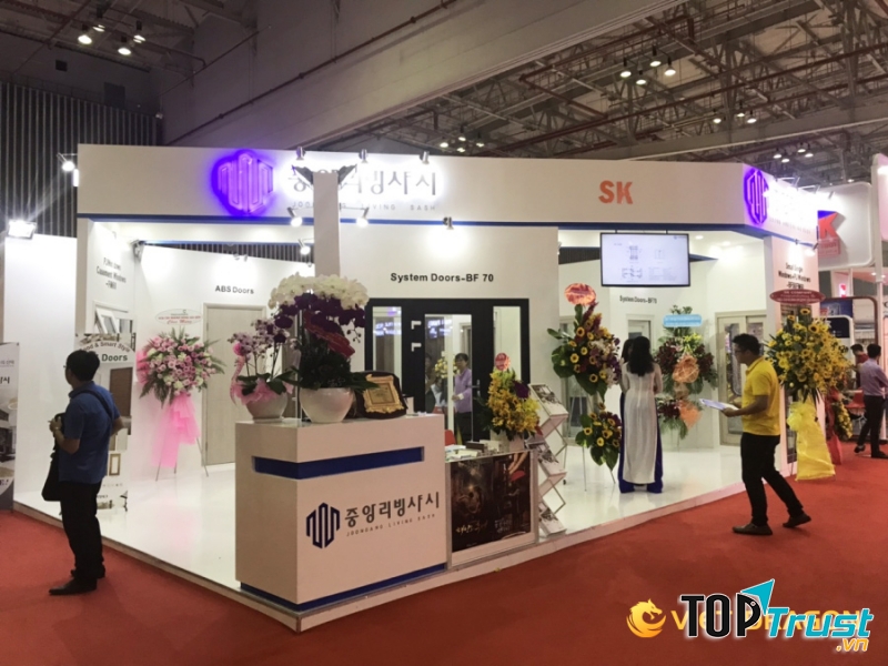 Viet Dragon là đơn vị chuyên thi công thiết kế gian hàng chuyên nghiệp và uy tín.