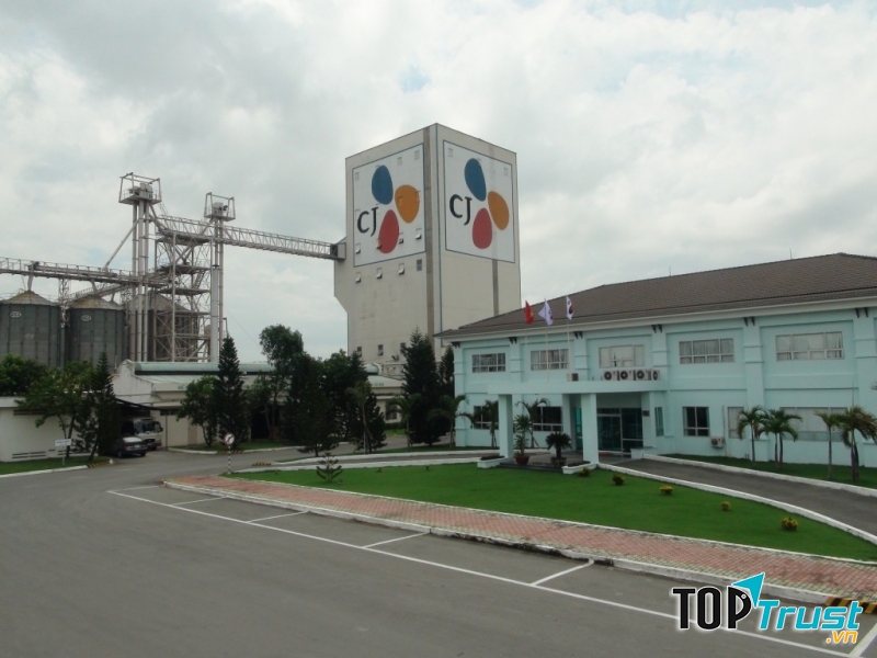 Nhà máy chế biến thức ăn gia súc CJ Vina