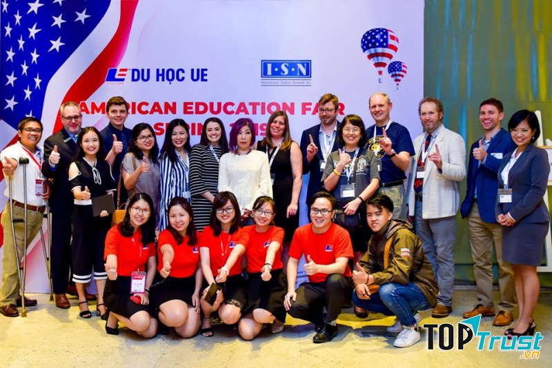 Công ty tư vấn du học UE