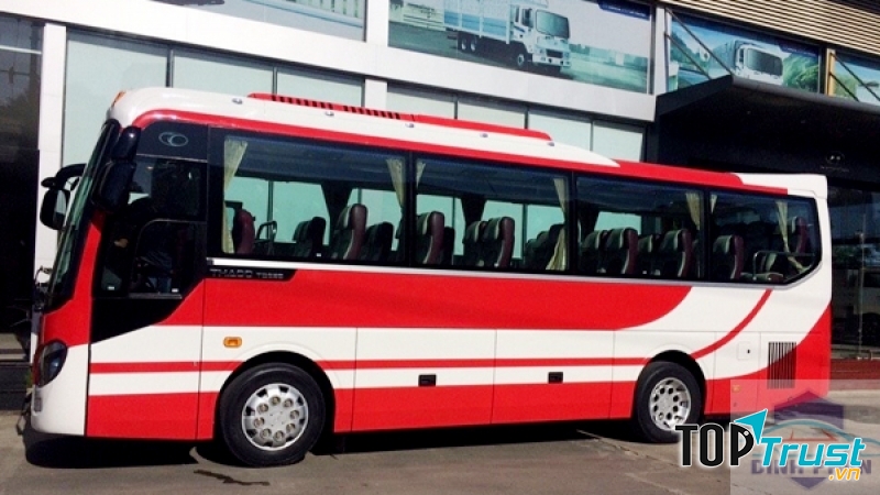 Xe Du Lịch 45 Chỗ Hyundai Aero Space của Đinh Phan