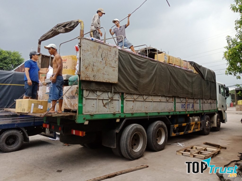 Công ty vận tải Thuận Thảo