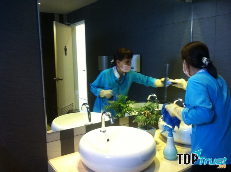 CÔNG TY VỆ SINH CÔNG NGHIỆP THỊNH PHÁT