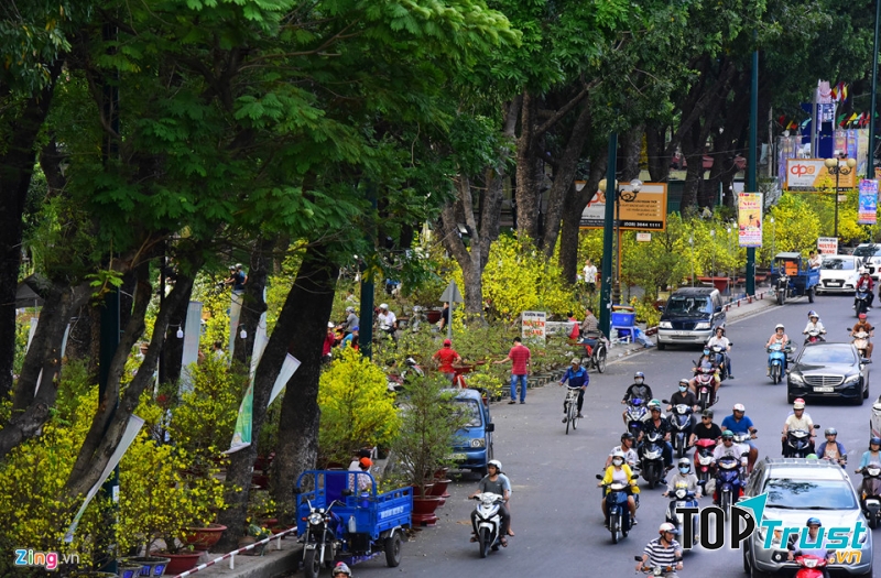 Chợ hoa công viên 23/9