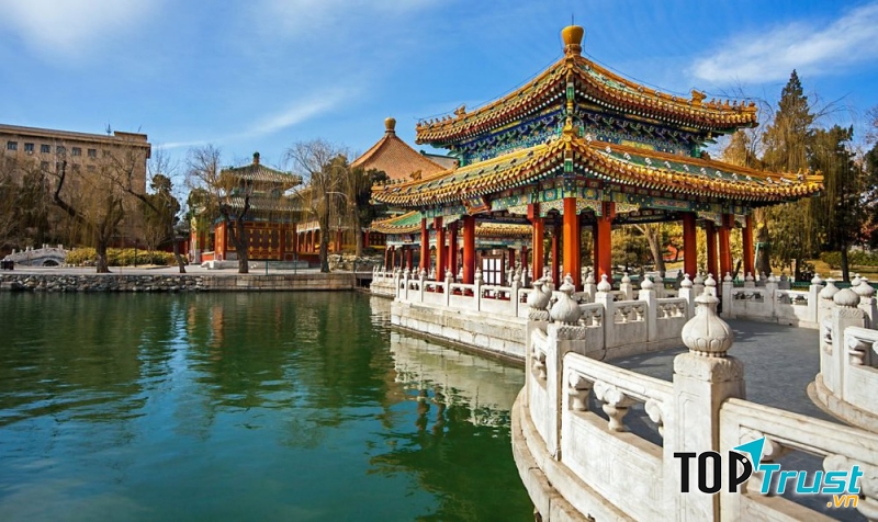 Cảnh sắc tuyệt đẹp tại công viên Bắc Hải