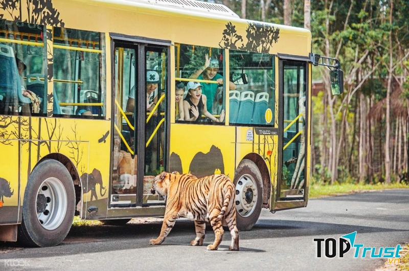 Công viên Chăm sóc và Bảo tồn Động vật Vinpearl Safari Phú Quốc