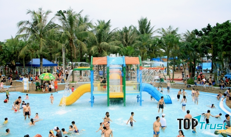 Công viên nước Hồ Tây