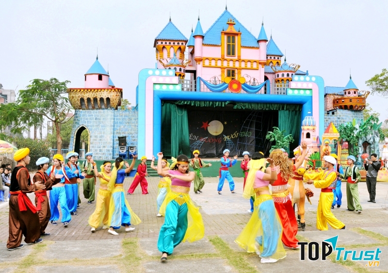 Trung thu tại Công viên nước Hồ Tây