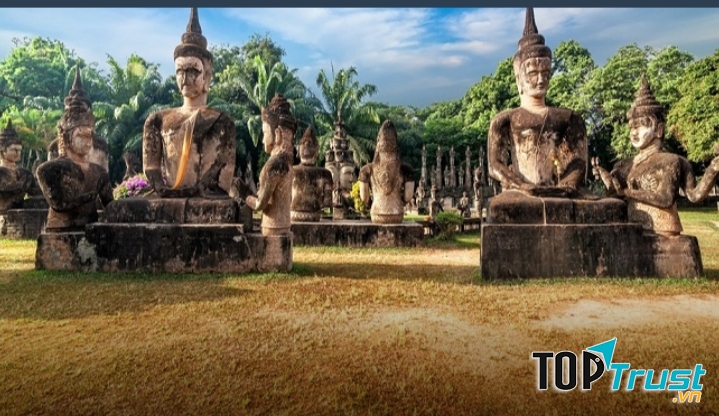 Công viên tượng Phật