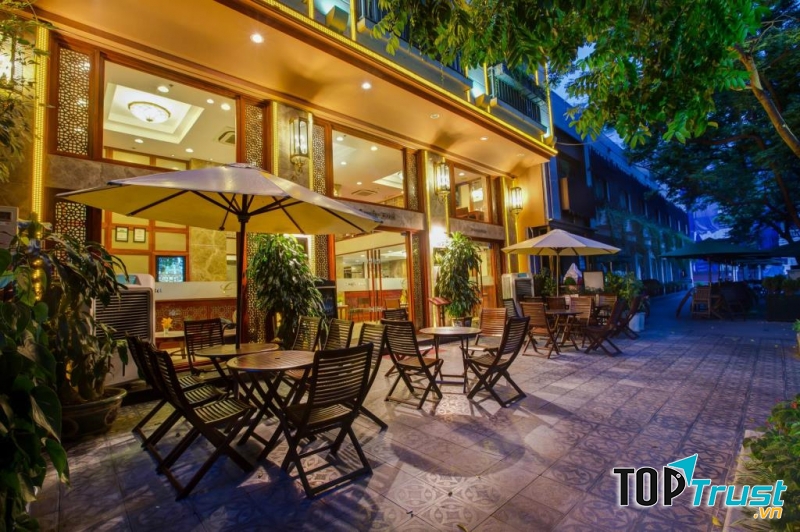Conifer Terrace Cafe