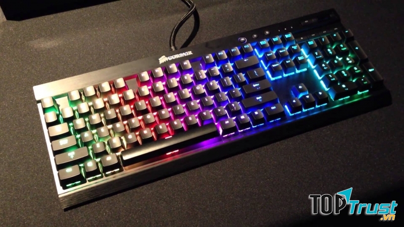 Bàn phím Corsair K70 RGB