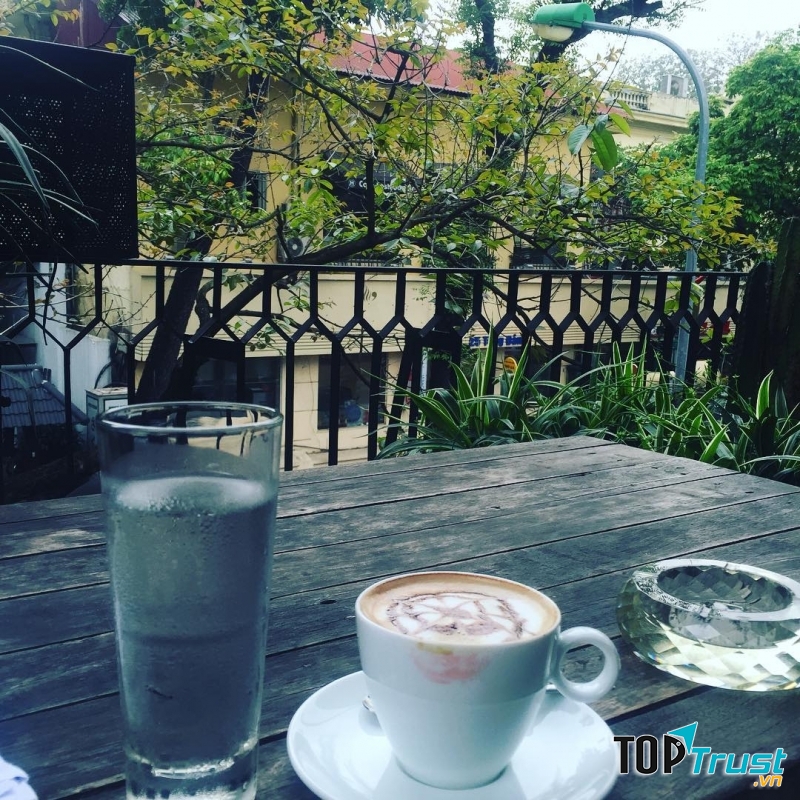 Cosa Nostra - số 24 Tông Đản, Quận Hoàn Kiếm