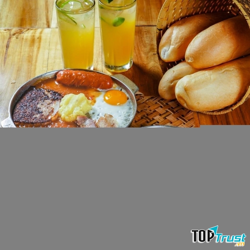 Bánh mì chảo Cột Điện Quán