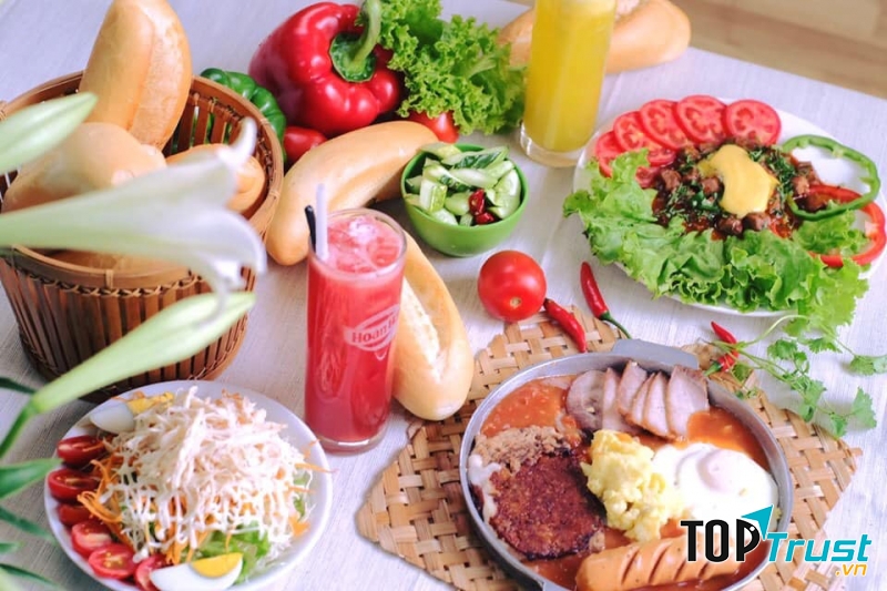 Cột Điện Quán - 71 Đặng Văn Ngữ