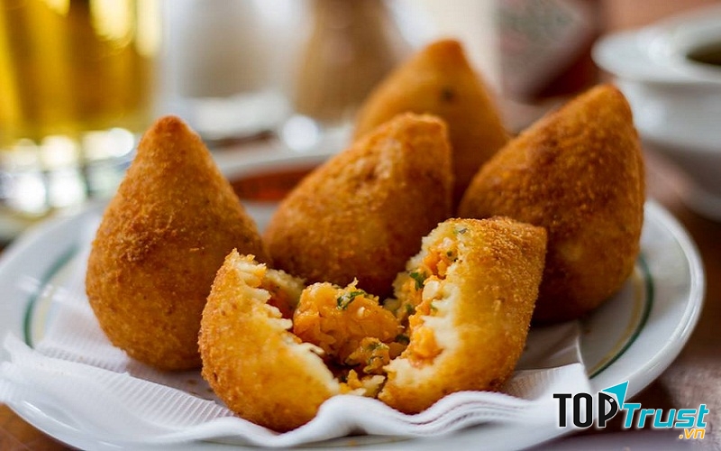 Coxinhas - Món ăn đường phố đặc trưng của Brazil