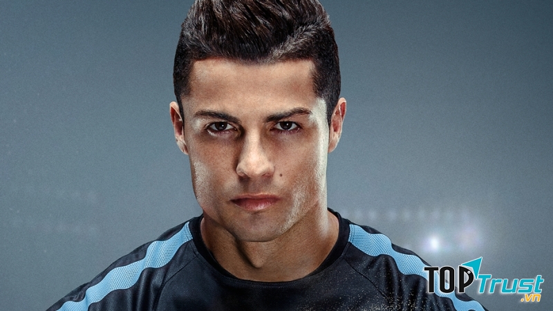 Chân sút người Bồ đào nha này đã khiến bao nhiêu trái tim rụng rời rồi