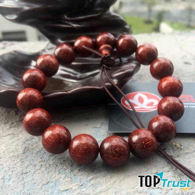 Vòng gỗ tử đàn kim tuyến sao vàng Ấn Độ - CTY TNHH Mỹ Nghệ & Phong Thủy Sen Việt