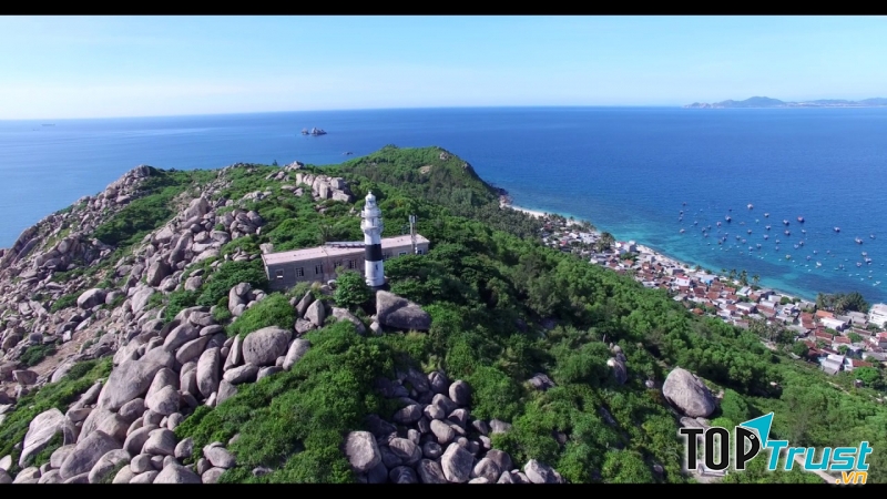 Một màu xanh trải dài