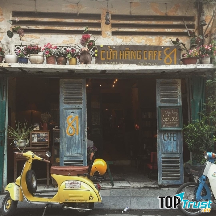 Cửa hàng cà phê 81