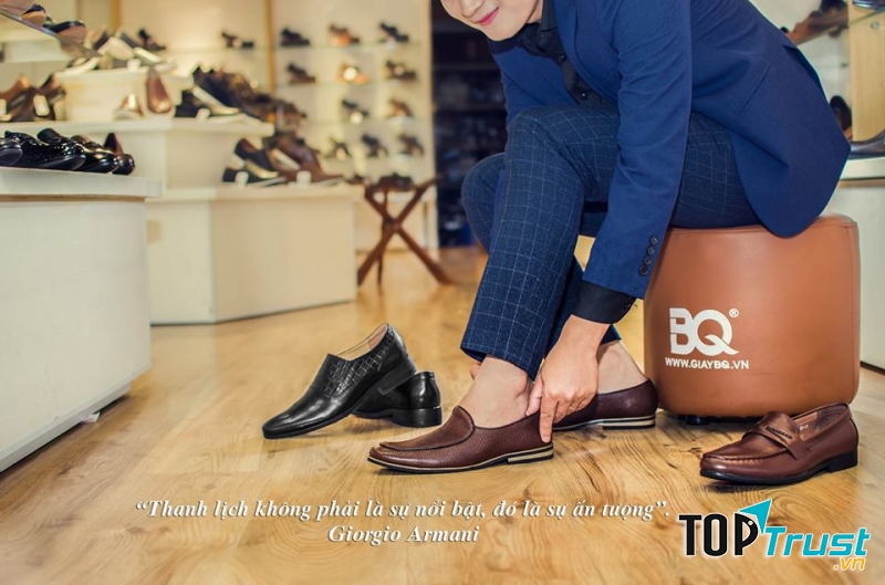 Đến với shop BQ Đức Tuấn bạn sẽ choáng ngợp trước thế giới toàn giày, bạn có thể tha hồ lựa chọn phong cách, mẫu mã nào cũng có