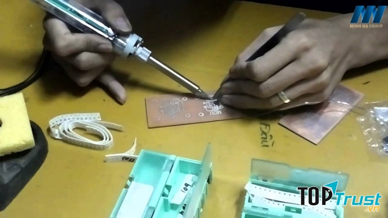 Cửa hàng linh kiện điện tử TuHu