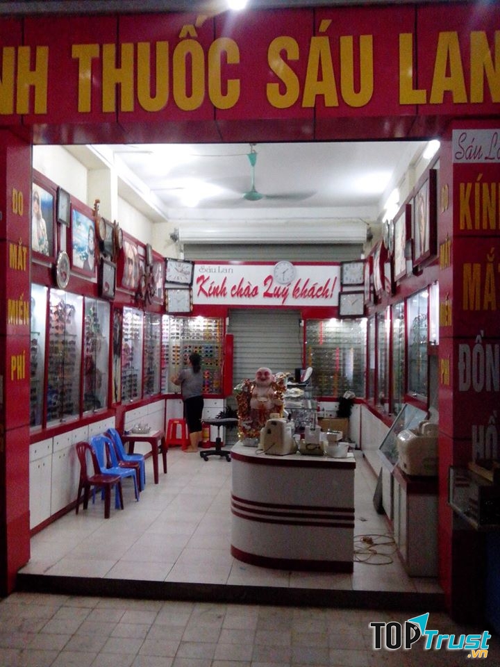 Cửa hàng mắt kính Sáu Lan