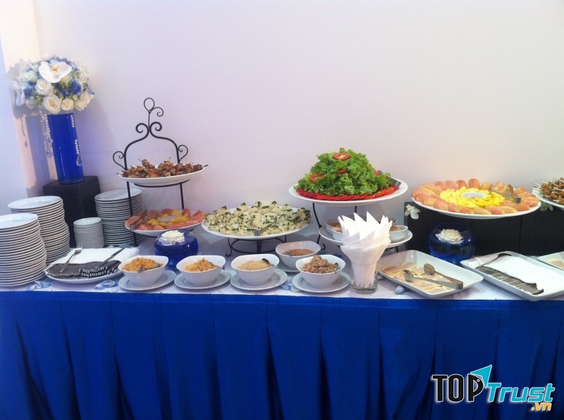 Khu salad của buffet