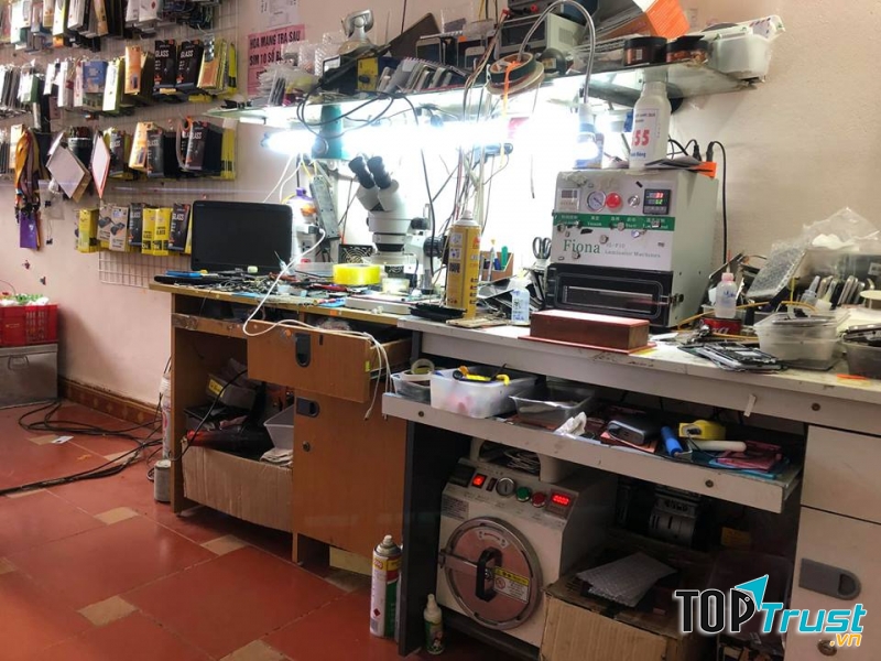 Cửa hàng sửa chữa điện thoại Hòa Mobile