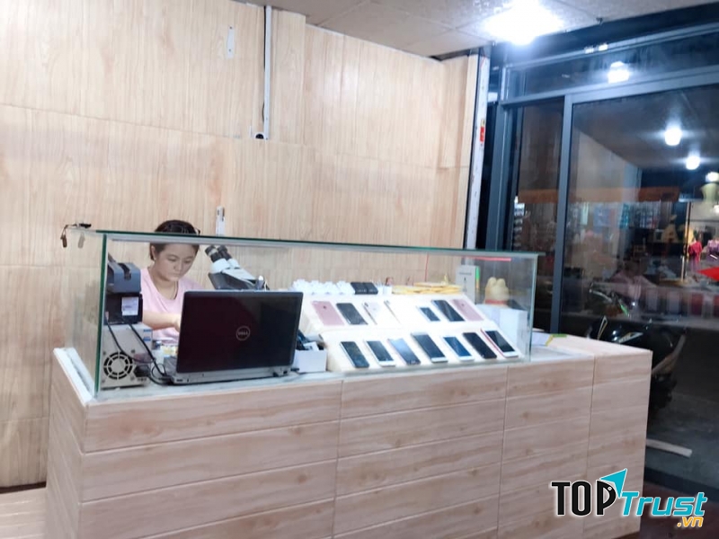 Cửa hàng Tiền Tài Apple