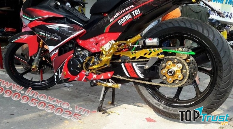 Cửa hàng trang trí xe máy Hoàng Trí