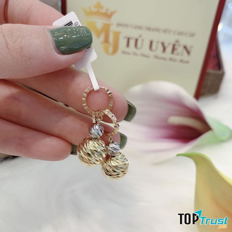 Cửa hàng Tú Uyên