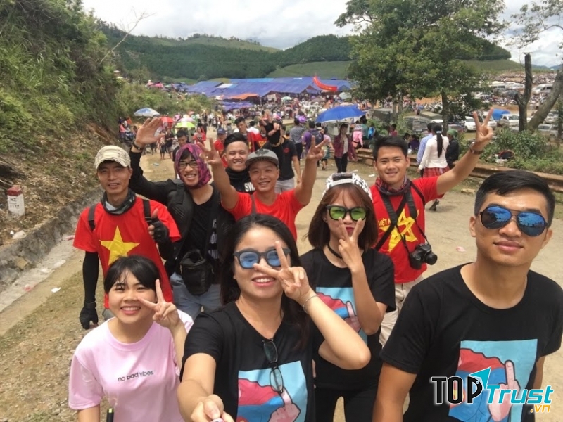 Hội chợ Lào - Đường lên cửa khẩu Loóng Sập (Ảnh sưu tầm)